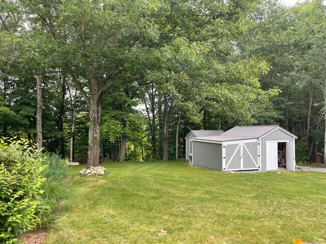 Building Photo - 41 Cressey St