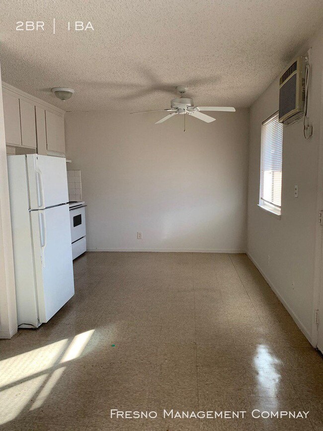 Foto del edificio - 1360-1370 E Bulldog Ln
