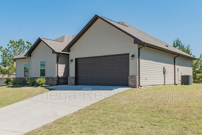 Building Photo - 142 Shiloh Creek Dr