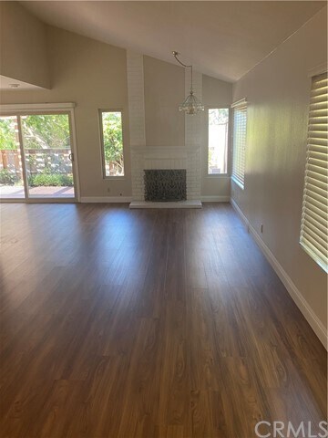 Building Photo - 815 Glenwood Terrace