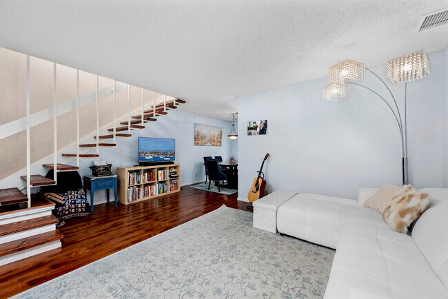 Foto del edificio - 2640 Worden St.