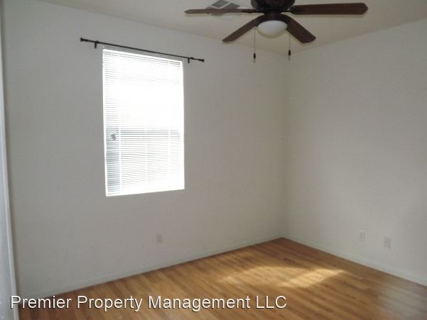 Building Photo - 2 br, 2 bath House - 6122 Pine Villa Ave #...