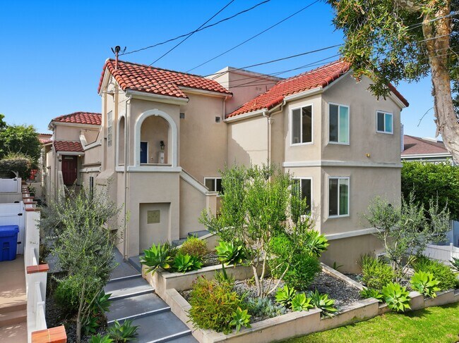 Foto del edificio - 125 S Juanita Ave