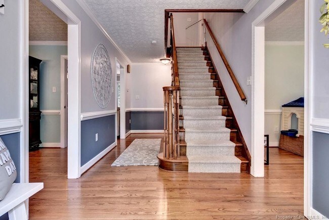 Foto del edificio - 100 Valor Ct