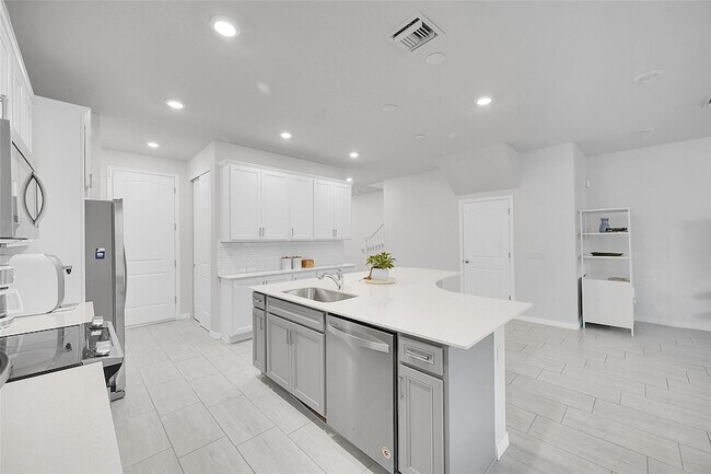 Building Photo - 8247 Cinch Way