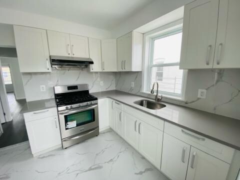 Foto principal - 1668 E 32nd St