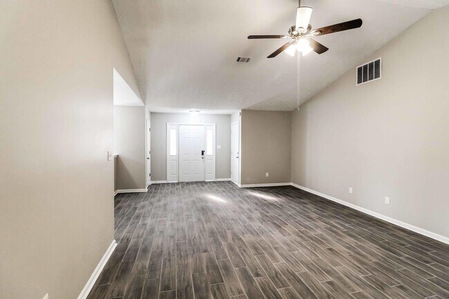 Building Photo - 609 Seaboard Dr