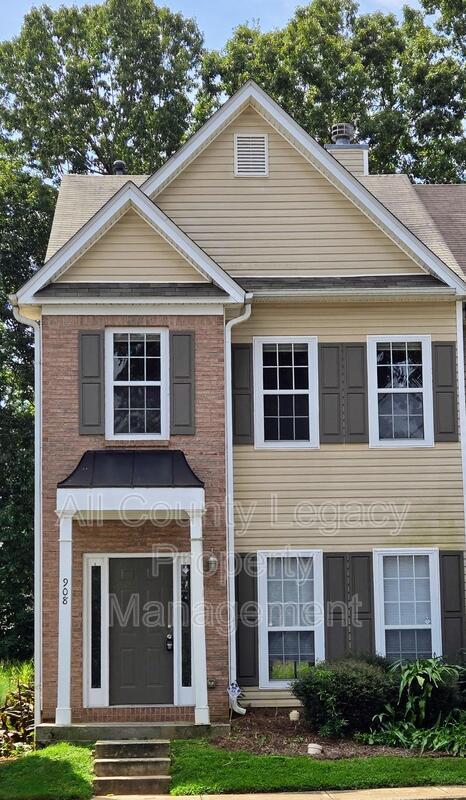 Photo - 908 Tree Creek Blvd House