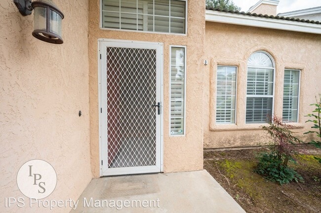 Building Photo - 3 br, 2 bath House - 1373 E Richmond Ave