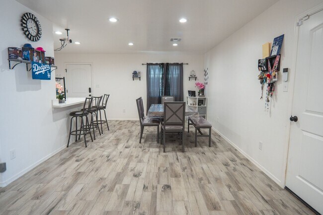 Foto del edificio - Prime Location Living: 3-Bedroom Gem Near Sam's Club & Yuma Palm Mall