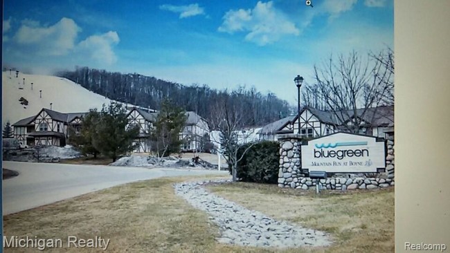 Building Photo - 3230 Mountain Edge Road