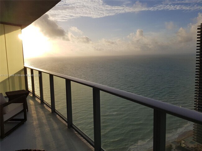 Foto del edificio - 4111 S Ocean Dr