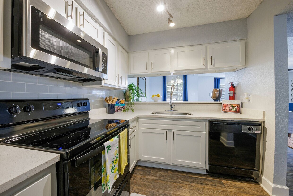 The Preston Apartments Apartments 4545 Louetta Spring, TX