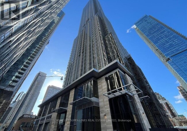 Building Photo - 11-4211 Yorkville Ave