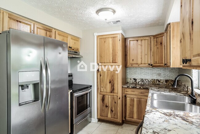 Foto del edificio - 327 BONNLYN DR, ORANGE PARK, FL 32073