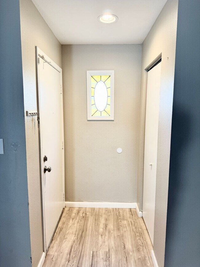 Foto del edificio - Stunning 2 Bedroom/2 Bath town-home in North Phoenix!