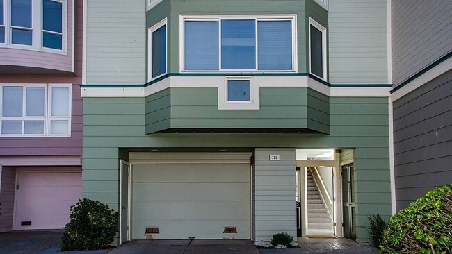 Building Photo - 750 Great Hwy