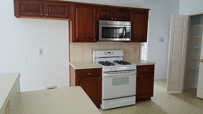 Building Photo - 1335 Park Wind Dr