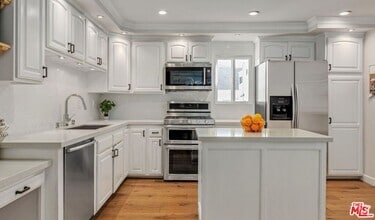 Building Photo - 17219 Palisades Cir