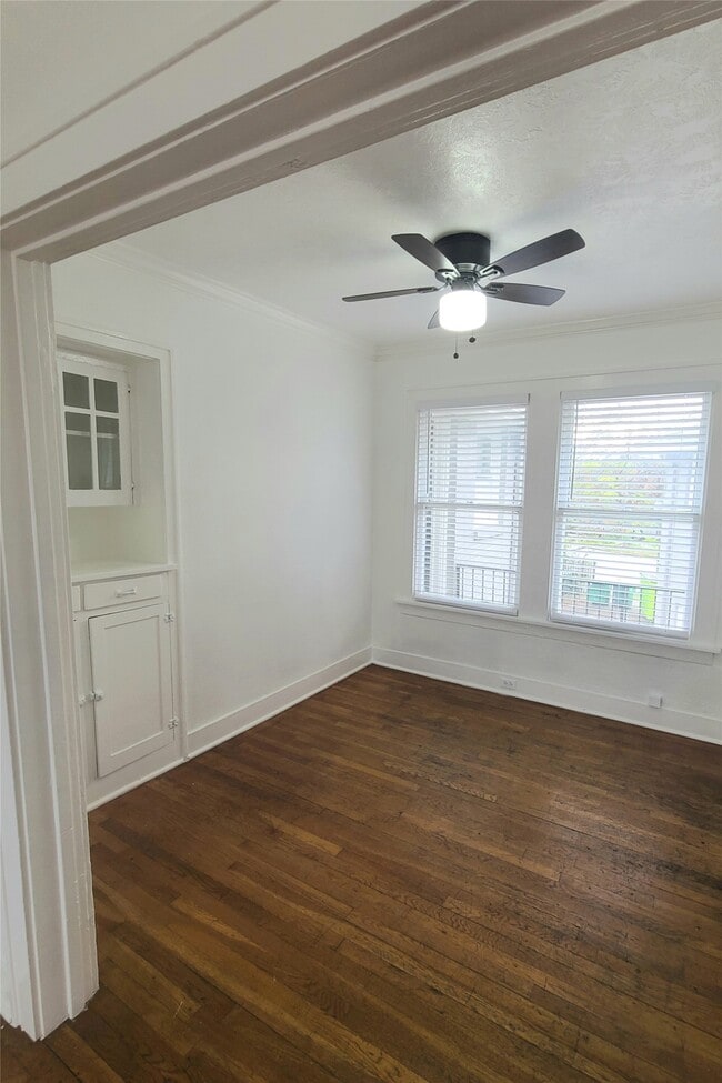 Foto del edificio - 4414 Woodside St