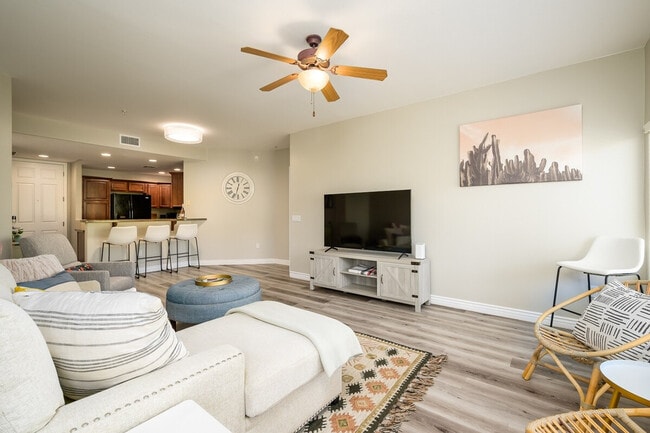 Building Photo - 5350 E Deer Valley Dr