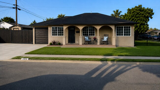Foto del edificio - 11816 Arlee Ave