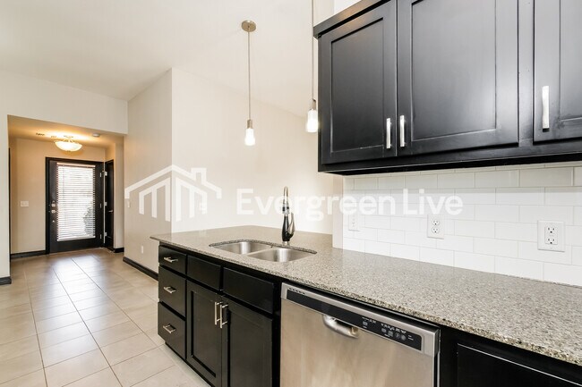 Foto del edificio - 10512 NW 35th St