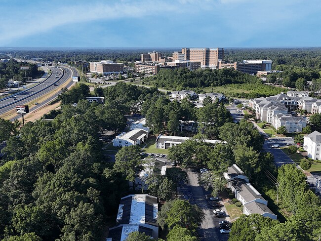 Programe una visita hoy - Quail Hollow Apartments