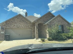 Building Photo - 706 Buffalo Creek Dr