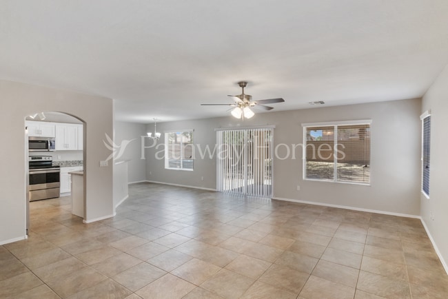 Building Photo - 31420 N Shale Dr