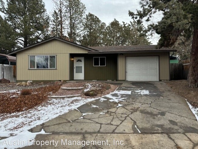 Building Photo - 3 br, 1 bath House - 724 SE Douglas Street