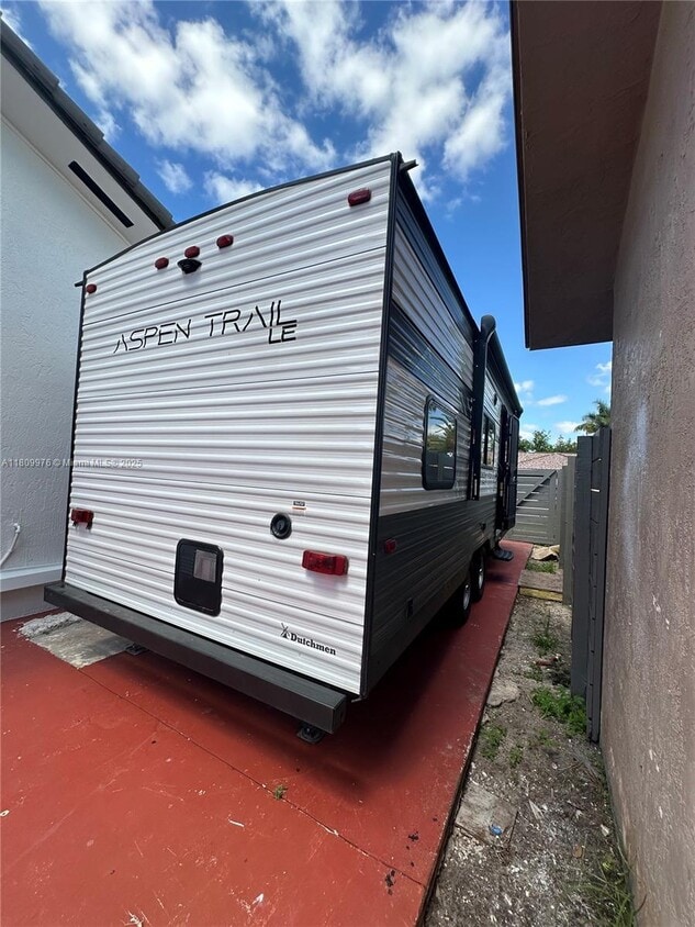 Primary Photo - 18211 SW 143rd Ct