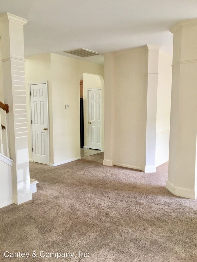 Building Photo - 4 br, 2.5 bath House - 416 Ridge Trail Drive