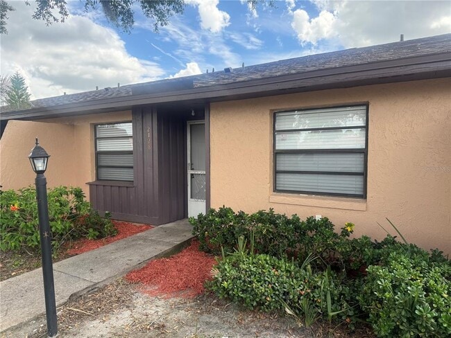 Foto del edificio - 2128 Bahamas Ct
