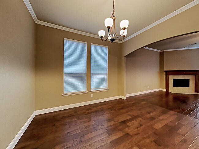 Building Photo - 8125 Trinity Vista Trl