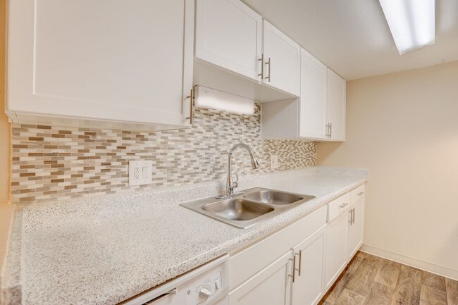 Interior Photo - Summit View Village Apartments