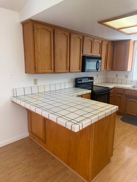 Foto del edificio - Charming Modesto 3 Bedroom 2 Bathroom Home