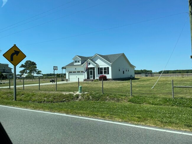 Building Photo - 888 N Carolina Hwy 343 S