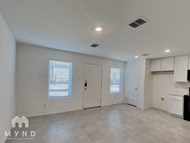 Building Photo - 8739 Cottage Crk Dr