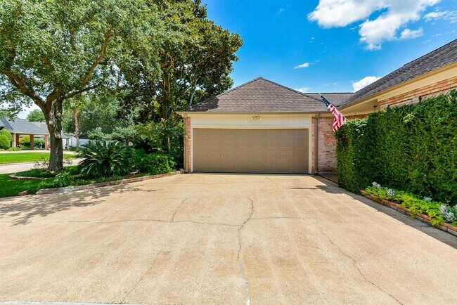 Foto del edificio - 1231 Creekford Cir