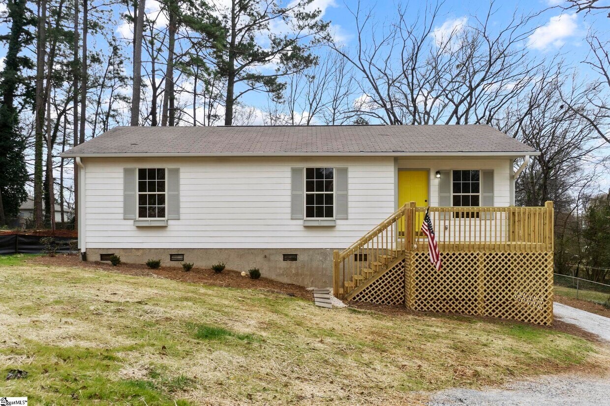 313 W James St, Greer, SC 29650 House Rental in Greer, SC
