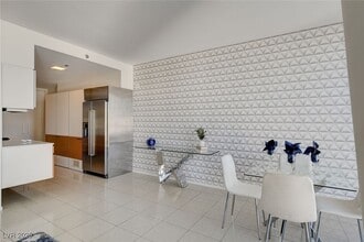 Building Photo - 3726 S Las Vegas Blvd