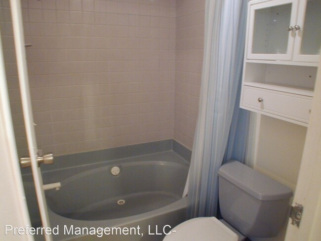 Building Photo - 114 Brookfield Ct