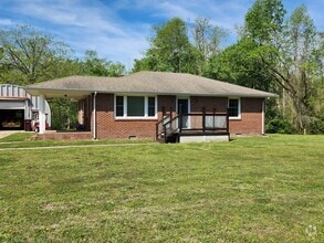 Building Photo - 3828 S Battlefield Blvd