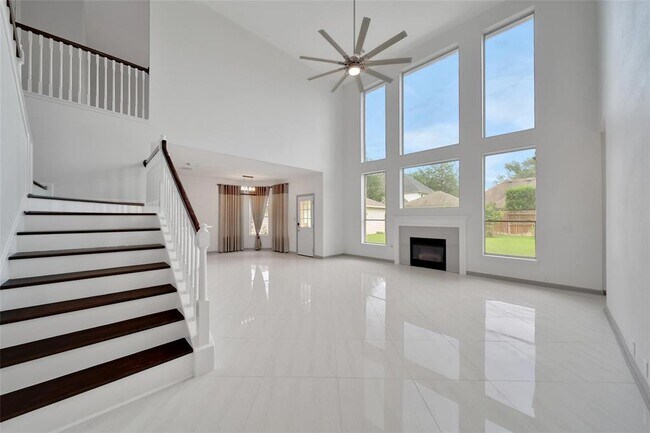 Building Photo - 6215 Jacob Canyon Dr