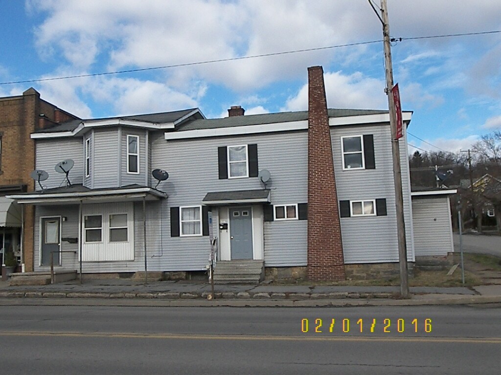 Building Photo - 106 S 4th St