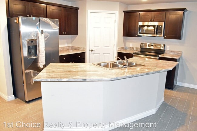 Building Photo - 2 br, 2 bath House - 56449 Addison Drive