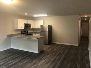 Building Photo - 183 Mesquite