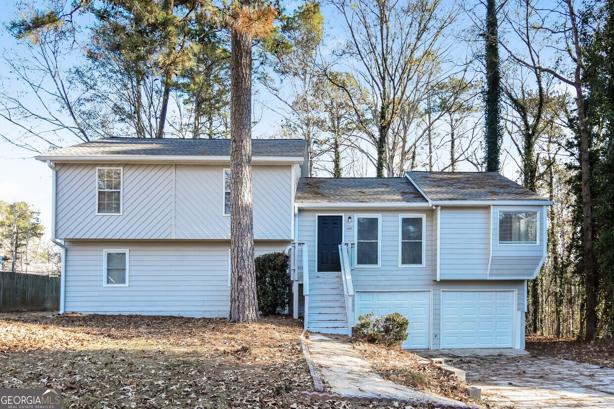 Primary Photo - 1445 Glynn Oaks Dr SW