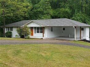 Building Photo - 1565 Whipporwill Dr SW